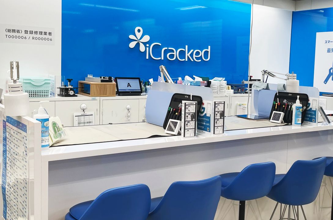 iCracked Store ハンズ名古屋の公式サイトに掲載された店舗・入口の画像