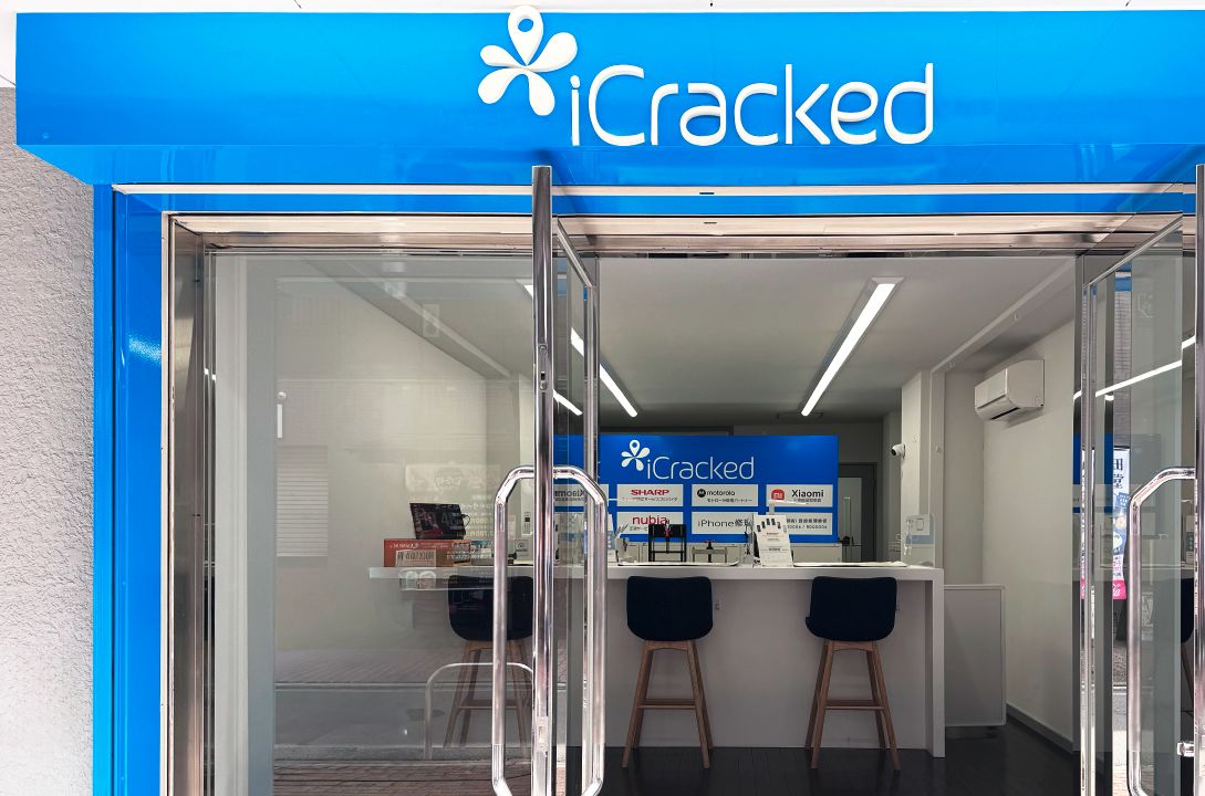 iCracked Store 川越の公式サイトに掲載された店舗・入口の画像