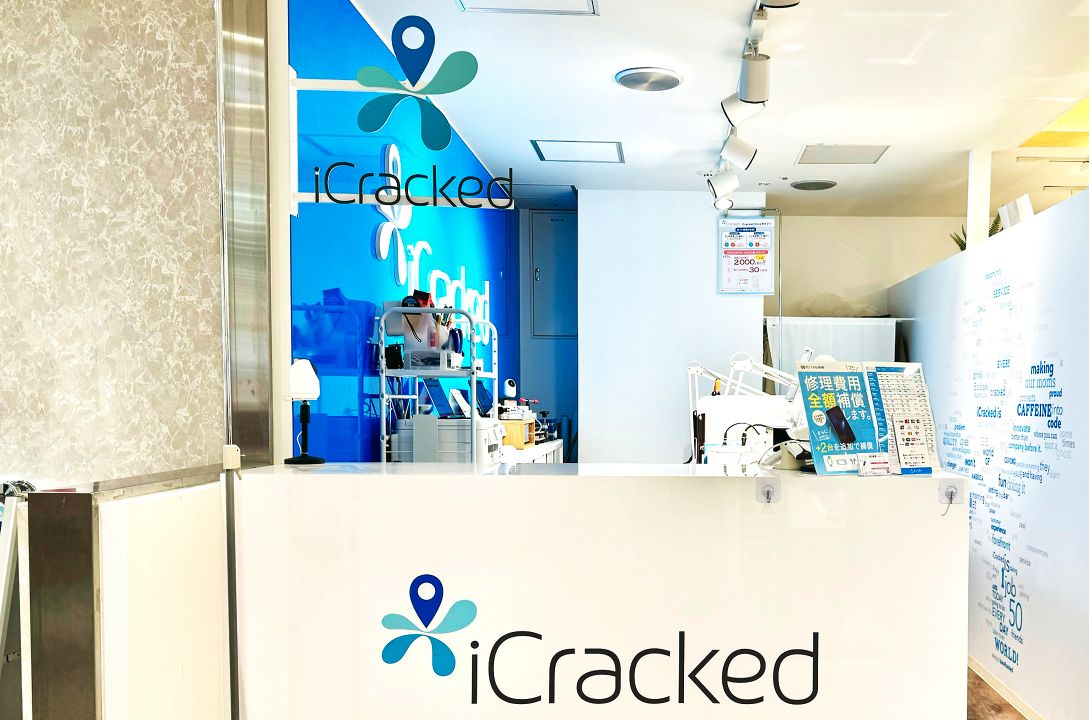 iCracked Store 柏モディの公式サイトに掲載された店舗・入口の画像