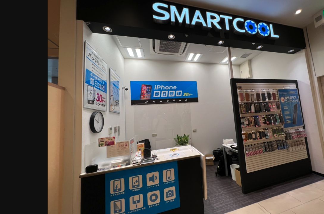 スマートクール イオンモールKYOTO店の公式サイトに掲載された店舗・入口の画像